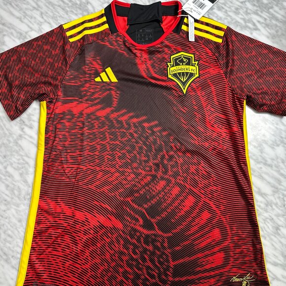 adidas MLS Seattle Sounders FC Soccer Jersey Bruce Lee Women's Medium Red HU1380 - Picture 1 of 10